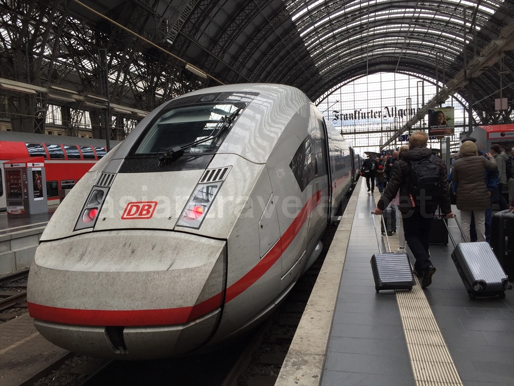 ドイツの特急列車ICE
